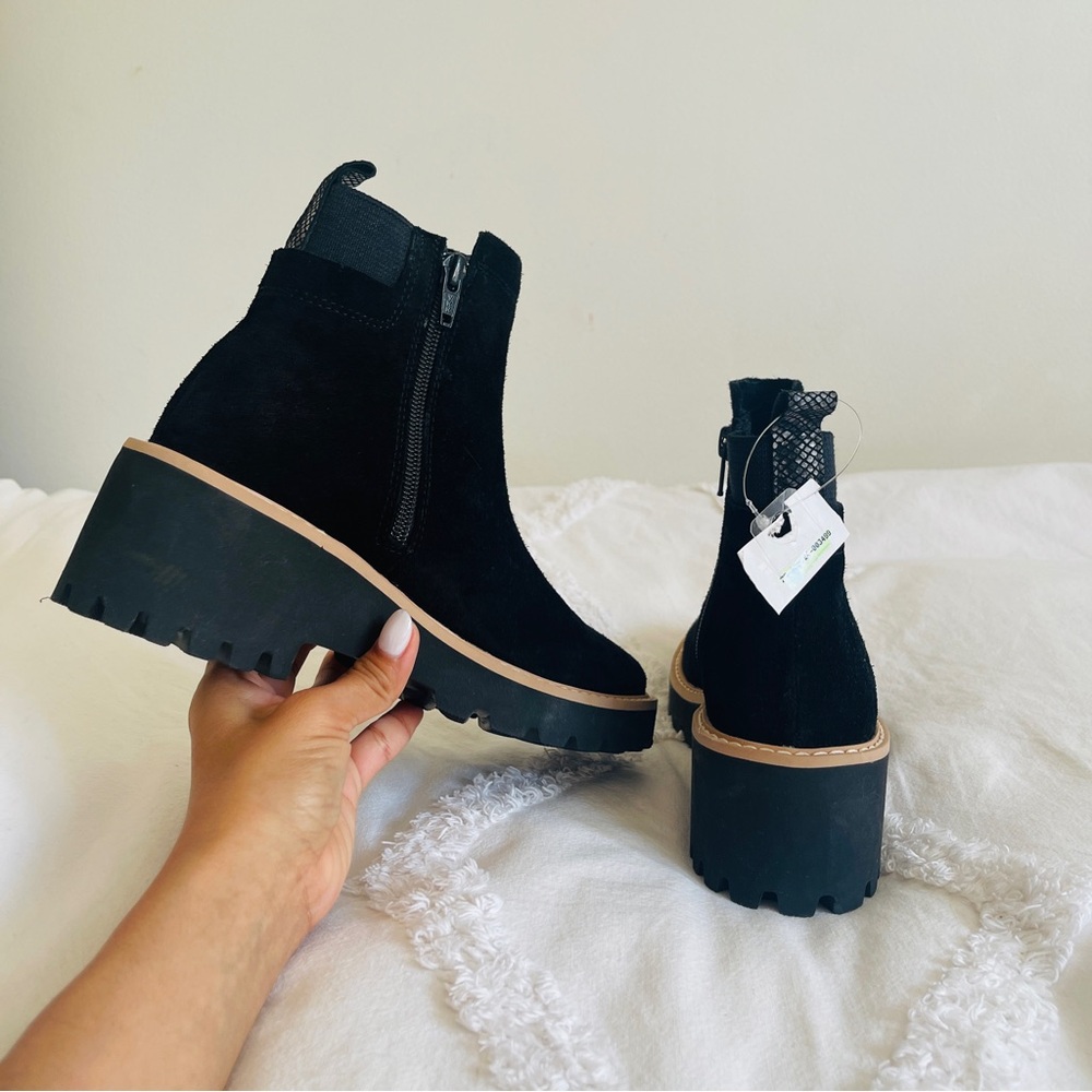 NWT Vaneli Stylish Black Ankle Boots size 5